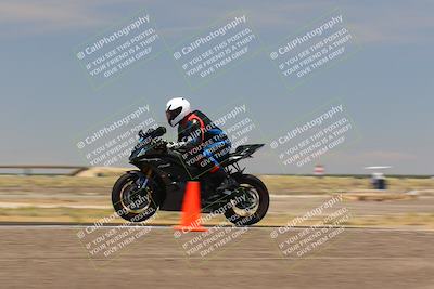 media/Jul-22-2022-TrackDaz (Fri) [[ca4971259a]]/Group B/130pm (Wheelie Bump)/